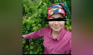 Karadenizli Türbanlı Hatun