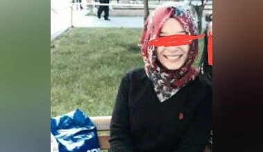 Tatlı Türbanlı Genç Kız