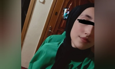 Türbanlı Güzel