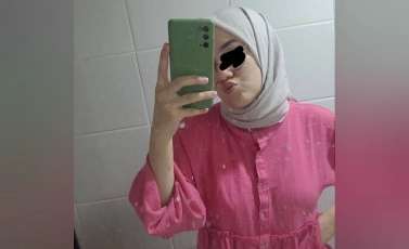 Azgın türbanlı kızın arşivi