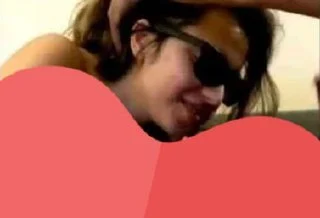 Esra sevgilisine sakso çekip sonrada domalıyor