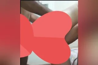 Kocamın arkadaşı sikiyor diyor azgın kevaşe, adam da götten zorluyor