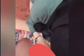 Evli türbanlı olgun Ayşe dostuyla coşuyor