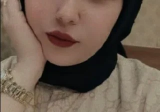 Dalgaya Biat Eden Türbanlı Fıstık