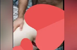 kıllı dayı kızı s*kmeye çalışıyor tamamı linkte
