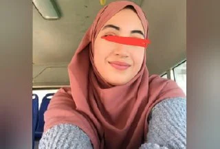 Türbanlı güzel