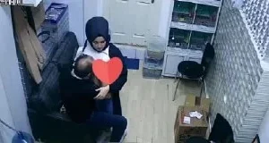 Türbanlı Pet Shop Dükkanında
